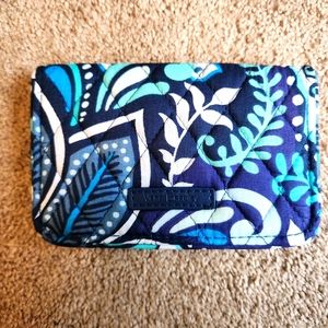 Vera Bradley RFID Small Bifold Wallet in Blue Island Medallion